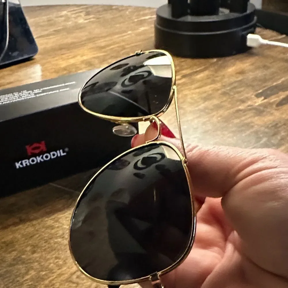 Krokodil Women’s Aviator Sunglasses in Gold with Black Lenses